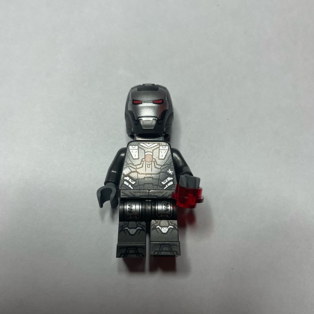 LEGO war machine minifigure 2023